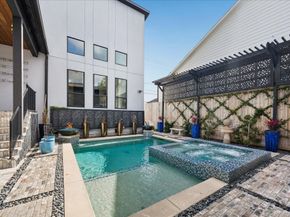 1913 Du Barry Lane, Houston TX 77018
