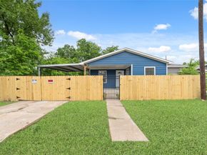 433 Calloway Street, Houston TX 77029