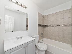 433 Calloway Street, Houston TX 77029