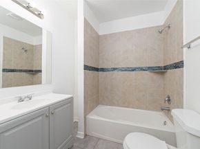 433 Calloway Street, Houston TX 77029