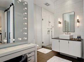 1 Waterway Court 5B, The Woodlands TX 77380