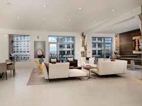 1 Waterway Court 5B, The Woodlands TX 77380