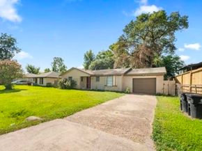 5830 Woodview Drive, Houston TX 77396