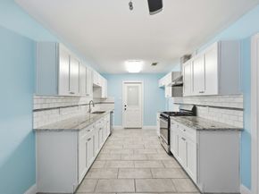 642 Arvana Street, Houston TX 77034