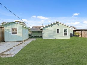 642 Arvana Street, Houston TX 77034