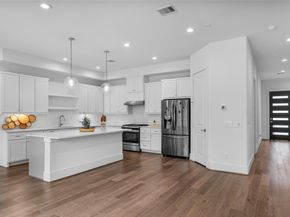 1745 Ojeman Point Lane, Houston TX 77055