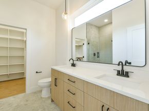 164 Wallace Street, Houston TX 77022