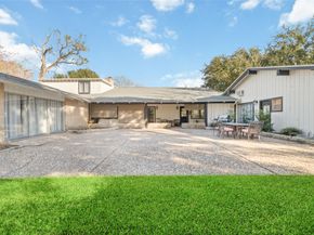 8808 Wateka Drive, Houston TX 77074