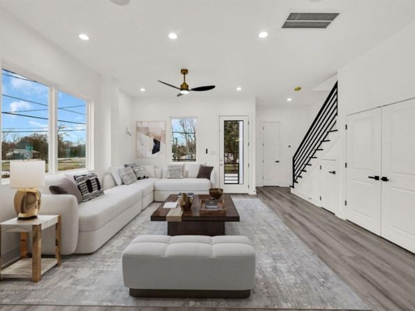 4404 Bond Street, Houston TX 77026