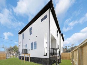 4404 Bond Street, Houston TX 77026