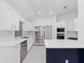 3323 Shadowfern Drive, Houston TX 77082