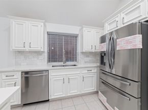 3323 Shadowfern Drive, Houston TX 77082