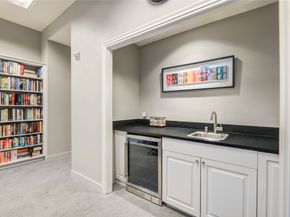 15 Greenway Plaza 10G, Houston TX 77046