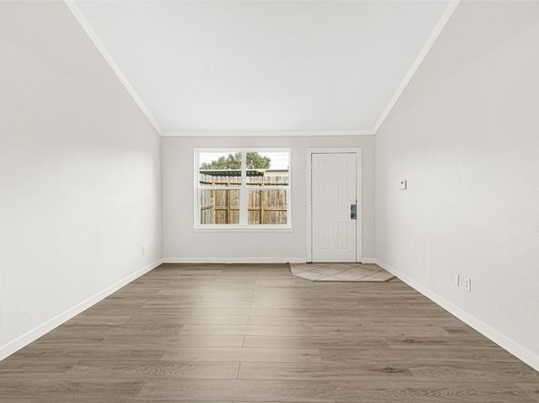 6450 Alisa Lane 602, Houston TX 77084