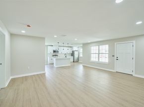 8530 Guinevere Street, Houston TX 77029