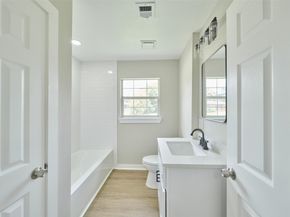 8530 Guinevere Street, Houston TX 77029