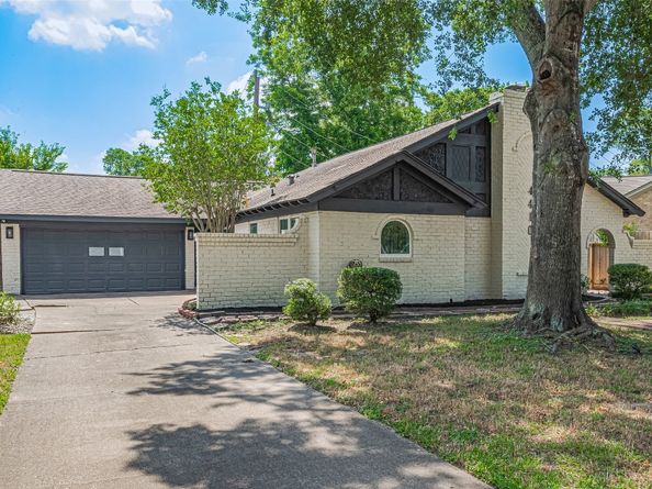 4410 Belle Hollow Dr Drive, Houston TX 77084