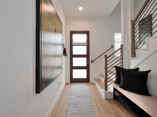 1615 Regents Gate Road, Houston TX 77055