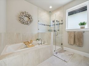 867 Wakefield Drive D, Houston TX 77018