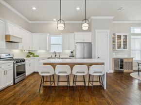 867 Wakefield Drive D, Houston TX 77018