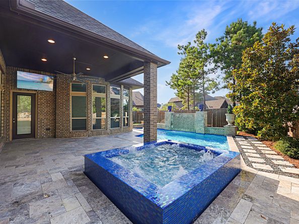 3920 Pinecrest Peak Drive, Spring TX 77386