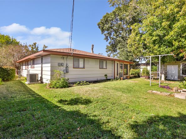 2006 Sedgie Drive, Houston TX 77080