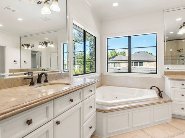 4134 Bellefontaine Street, Houston TX 77025