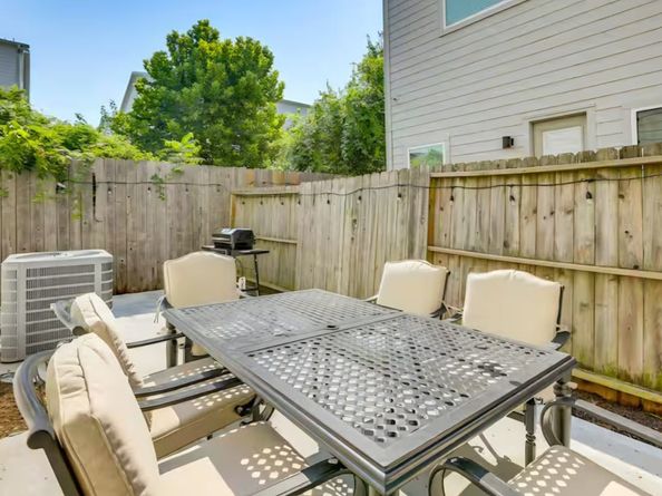 3108 Baer Street, Houston TX 77020