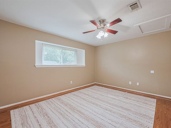 3319 Sycamore Springs Drive, Houston TX 77339