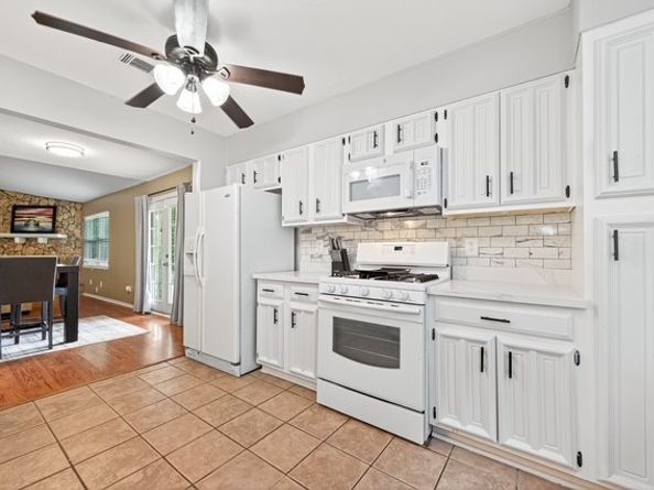 3319 Sycamore Springs Drive, Houston TX 77339