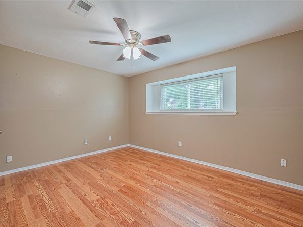 3319 Sycamore Springs Drive, Houston TX 77339