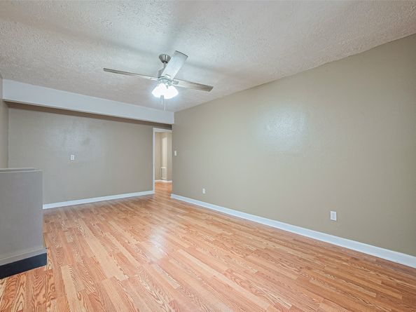 3319 Sycamore Springs Drive, Houston TX 77339