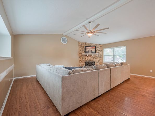 3319 Sycamore Springs Drive, Houston TX 77339