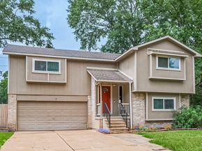 3319 Sycamore Springs Drive, Houston TX 77339