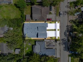 5029 Van Fleet Street A/B, Houston TX 77033