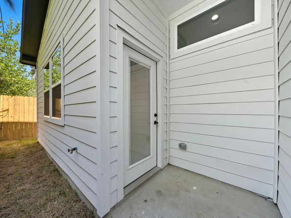 5029 Van Fleet Street A/B, Houston TX 77033