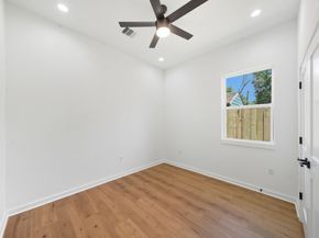 5029 Van Fleet Street A/B, Houston TX 77033