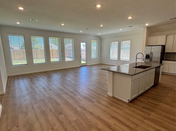 17850 Aile Pierre Pass, Conroe TX 77302