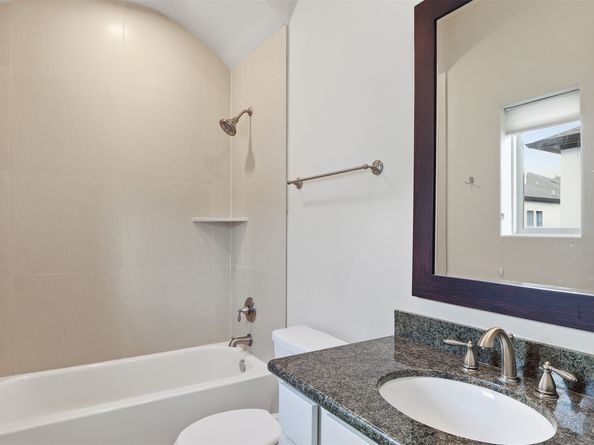 704 Paige Street, Houston TX 77003