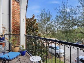 704 Paige Street, Houston TX 77003