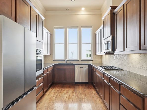 704 Paige Street, Houston TX 77003