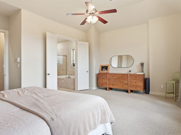 704 Paige Street, Houston TX 77003