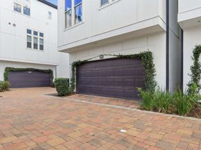 704 Paige Street, Houston TX 77003