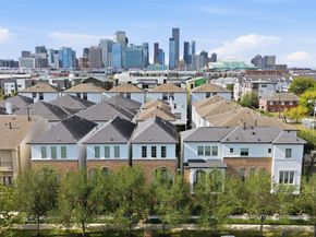 704 Paige Street, Houston TX 77003