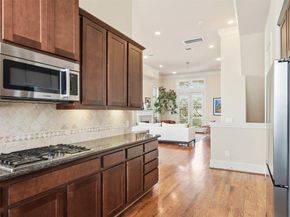 704 Paige Street, Houston TX 77003