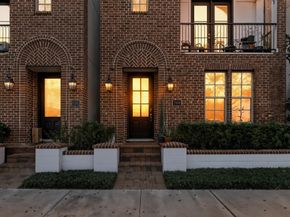 704 Paige Street, Houston TX 77003