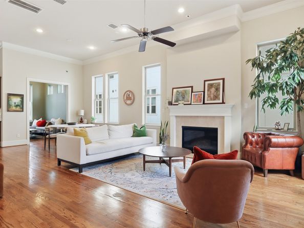 704 Paige Street, Houston TX 77003