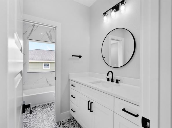 6613 Avenue O, Houston TX 77011