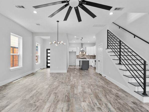 6613 Avenue O, Houston TX 77011