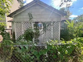 5845 Darling Street, Houston TX 77007